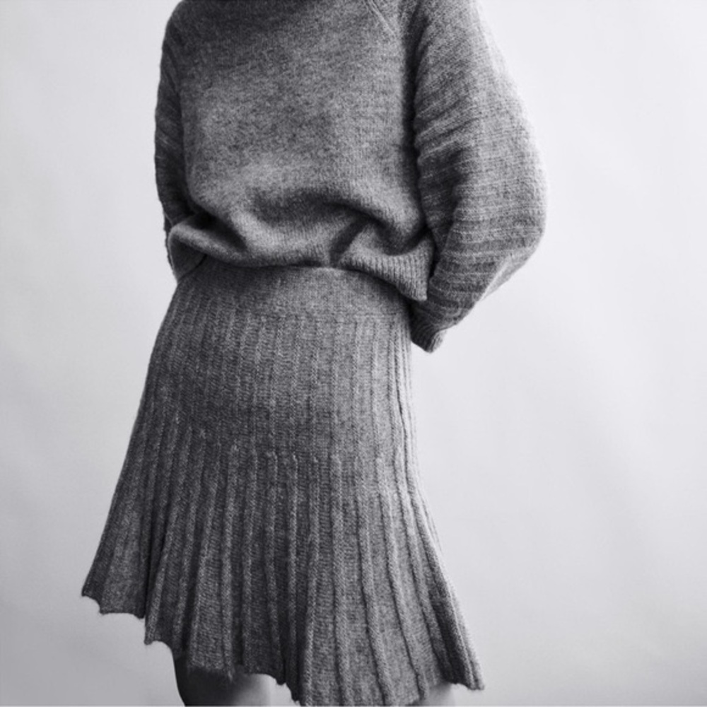 Zara Grey Sweater Skirt Set